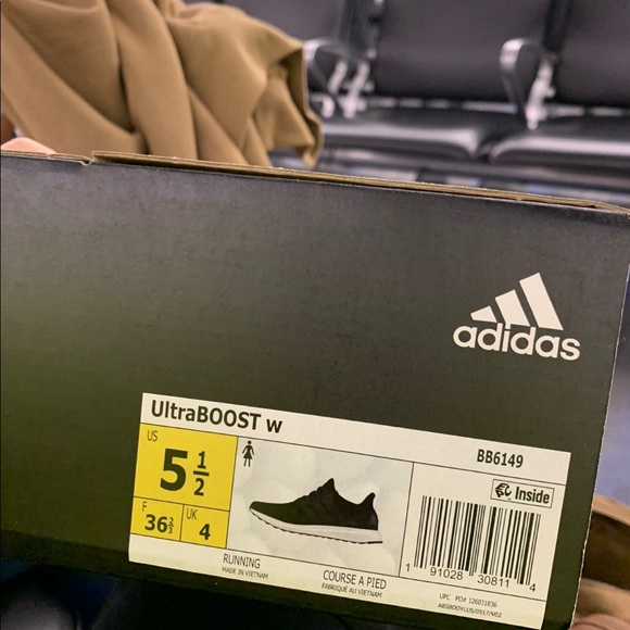 Adidas Ultraboost - Picture 2 of 4